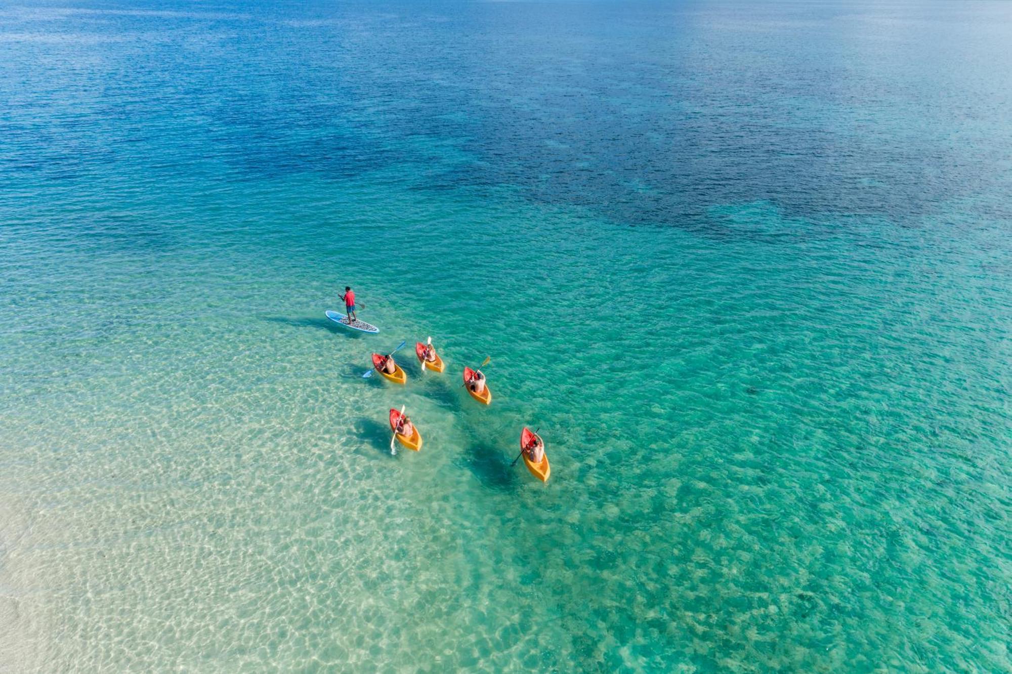 มานทาเรย์ไอซ์แลนด์รีสอร์ท Nanuya Balavu Island ภายนอก รูปภาพ